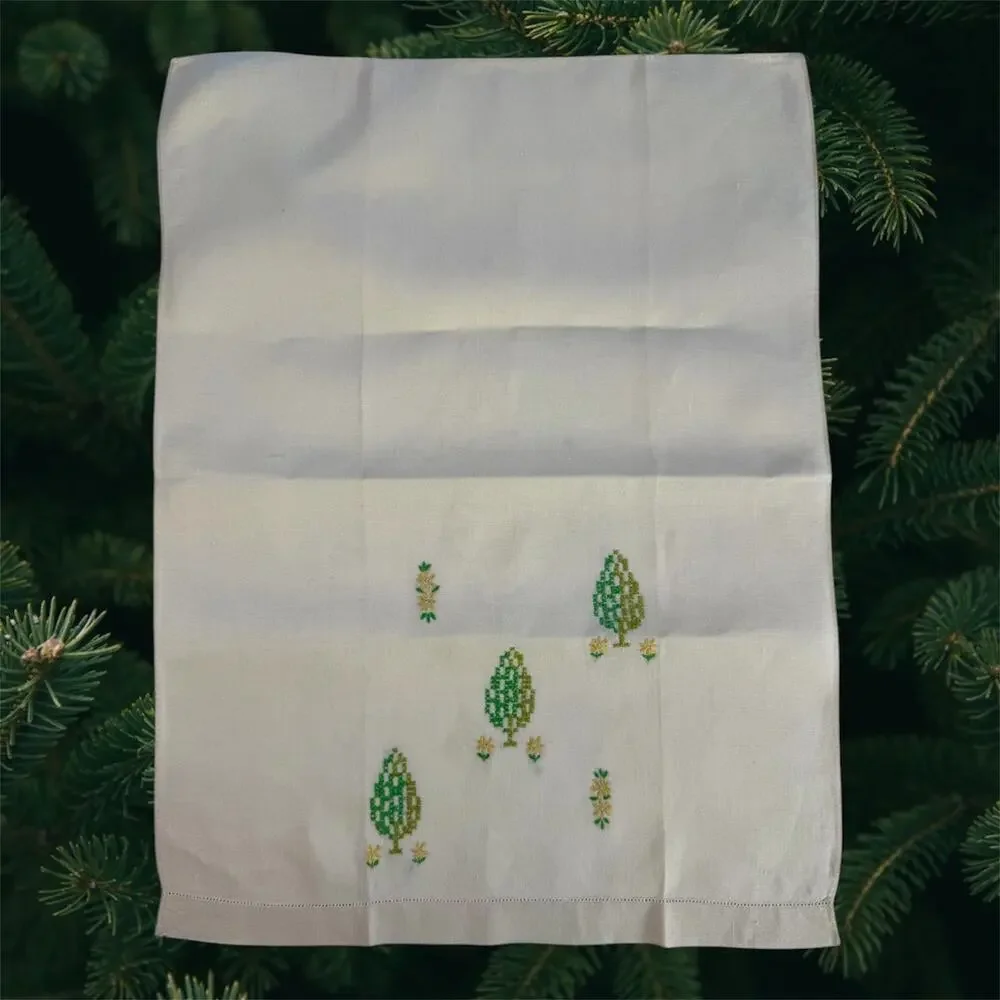 3/$20 VTG Linen Handmade Embroidered Napkin Cream Color Pine Trees Cottagecore
